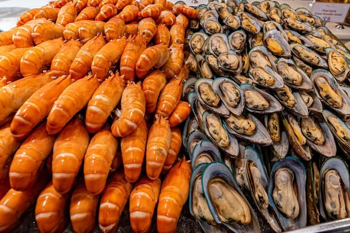 Bangkok Opulence River Dinner Cruise: Seafood Buffet & Nighttime Skyline photo 4