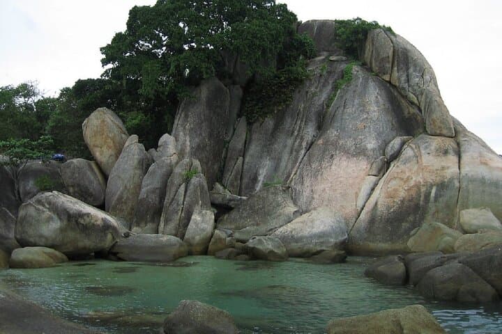 Hin Ta Hin Yai Rocks, Hua Thanon Market & Sunset Beach Dinner — Koh Samui Evening Tour photo 2