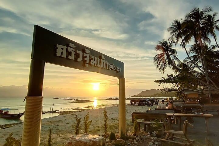 Hin Ta Hin Yai Rocks, Hua Thanon Market & Sunset Beach Dinner — Koh Samui Evening Tour photo 4