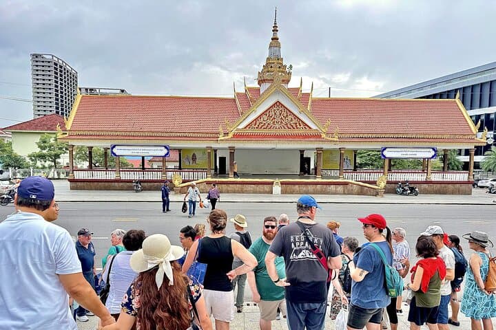Sihanoukville Shore Excursion: Wat Leu, Phsar Leu & Otres Beach Half-Day Tour photo 4