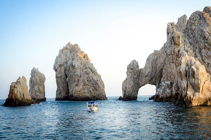 Cabo 2-Hour Shore Excursion: El Arco, Lover’s Beach & Whale Encounters photo 2