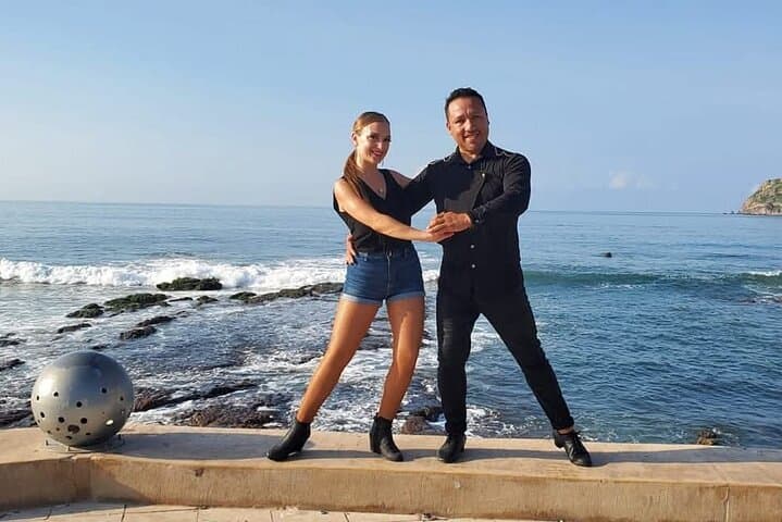 Mazatlán Salsa Immersion: 90‑Minute Lesson and Night Out with Locals photo 5
