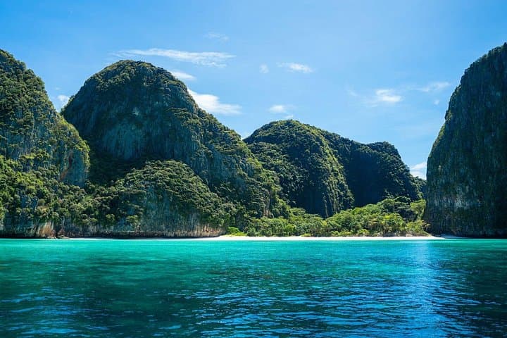 Phi Phi 5-Islands Luxury Catamaran Sunset Cruise from Phuket photo 4