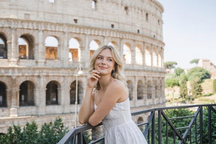Private Colosseum Photowalk: Top Rome Photospots & Portrait Session photo 4