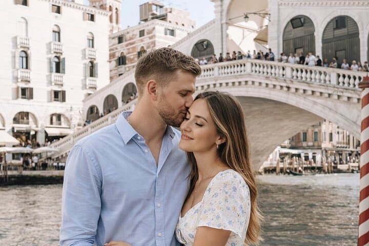 Venice Romantic Photoshoot: St. Mark’s Square to Rialto Professional Photowalk