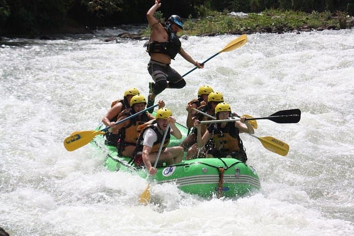Balsa River Rafting Near La Fortuna — 2‑Hour Canyon Descent with Organic Lunch photo 2