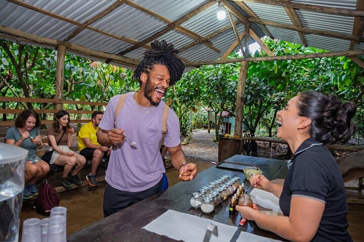 Rainforest Chocolate Tour from La Fortuna: Hands-On Cacao & Chocolate Tasting photo 2