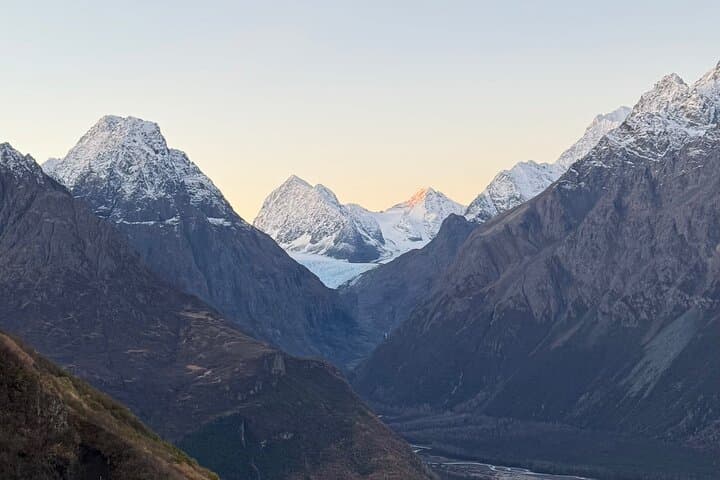 Full-Day Anchorage Tour: Culture, Wildlife & Turnagain Arm Scenic Drive photo 3