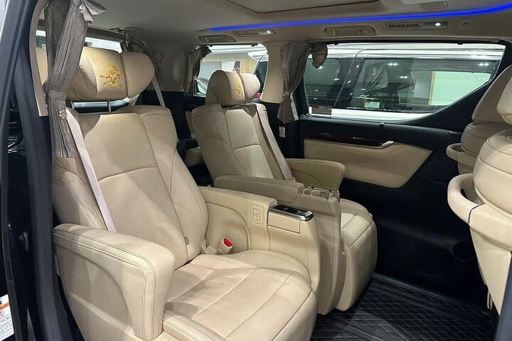 Dubai DXB Private Airport Transfer — Chauffeur Service Between DXB and Downtown