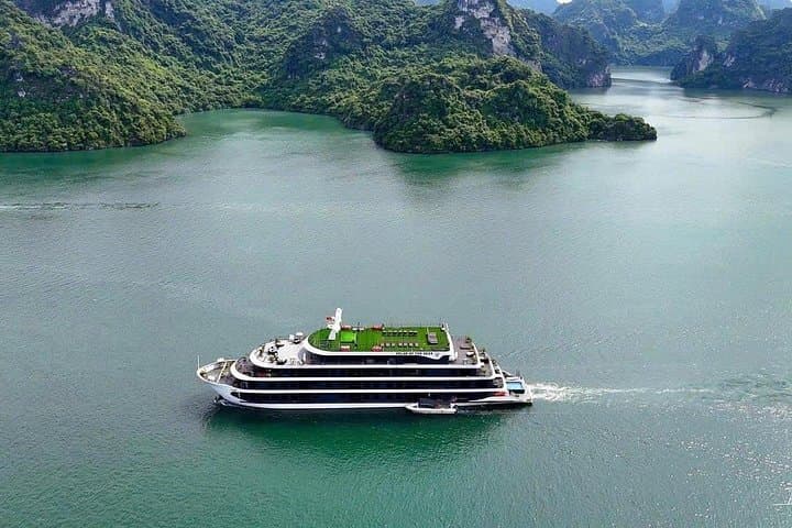 5-Star Ha Long & Lan Ha Bay 3-Day Luxury Cruise from Hanoi photo 1