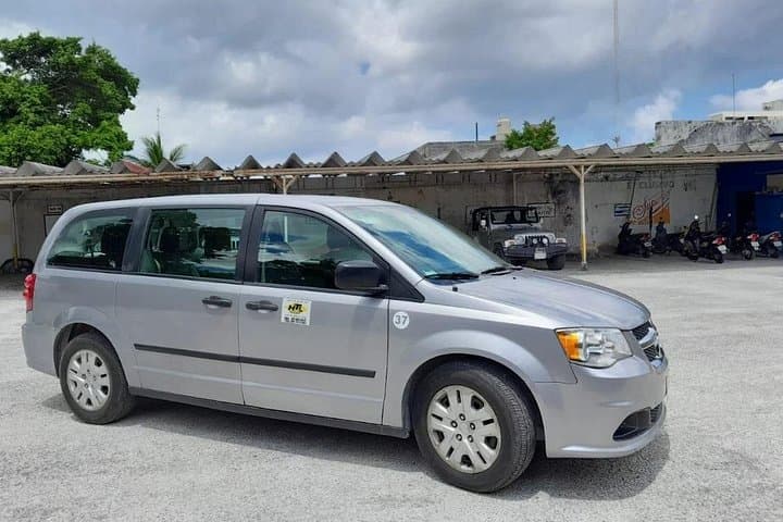 Cozumel 24-Hour Sedan Rental — Drive Beaches, Reefs & Ruins photo 5
