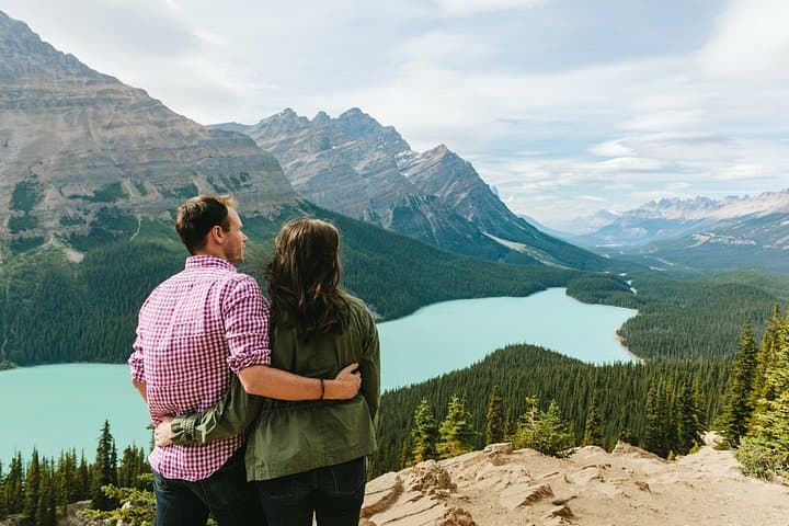 Two-Day Jasper National Park Tour: Columbia Icefield, Maligne Lake & Skywalk