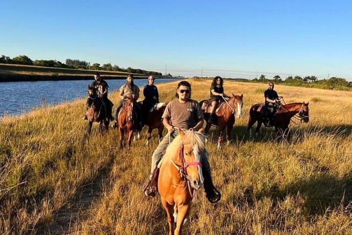 Guided Horseback Riding in Miami Countryside: Scenic Ranch Trails & Beginner-Friendly Rides photo 2