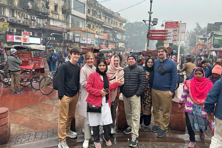Delhi Markets Shopping Tour — Customized Half- or Full-Day with Female Consultant