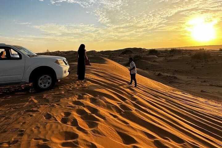 Private Wahiba Sands Desert Tour with Camels and Dune Bashing