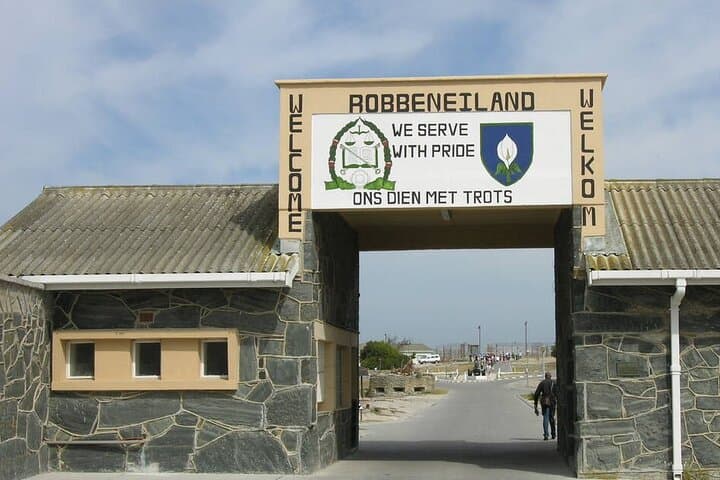 Robben Island Ferry & Museum Tour: Cape Town Harbor Crossing and Prison History