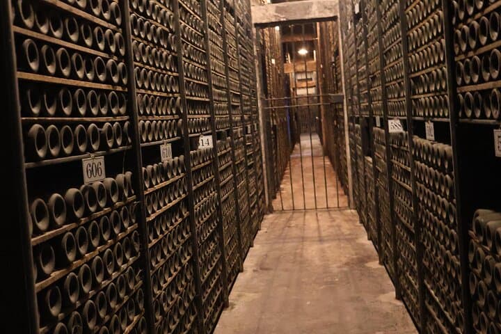 Secret Rioja Exclusive Winery Access and Tasting Masterclass photo 6