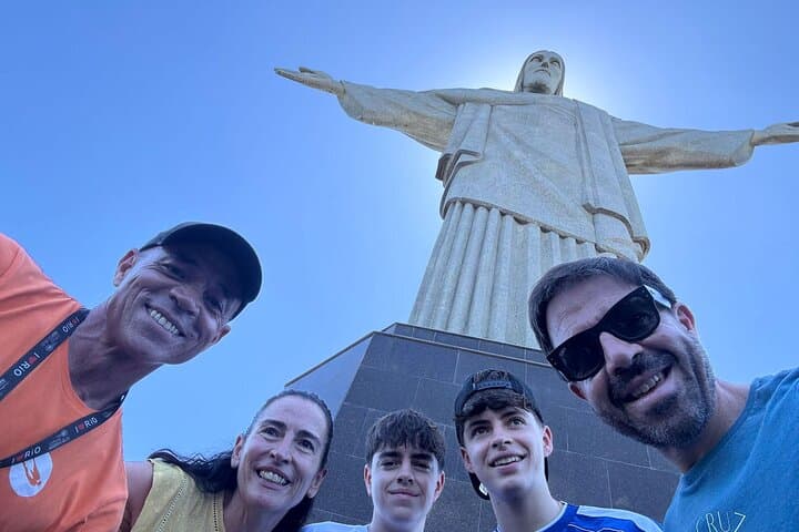 Private Rio Essentials: Christ the Redeemer, Sugarloaf & Selarón Steps Tour photo 4