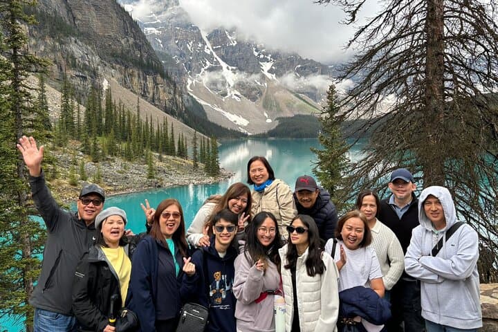Early-Access Moraine Lake & Lake Louise Private Day Tour from Calgary photo 3