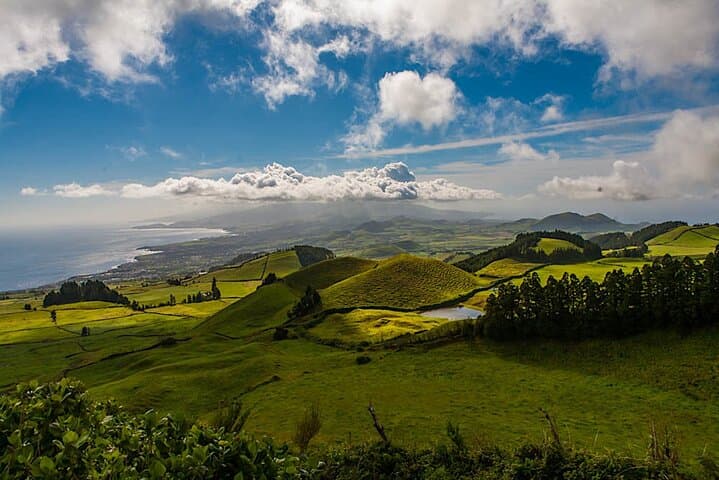 Sete Cidades Full-Day West Island Tour: Lagoons, Cliffs & Coastal Villages photo 2