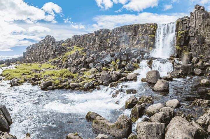 Golden Circle Express Tour: Thingvellir, Geysir & Gullfoss in 6 Hours photo 4