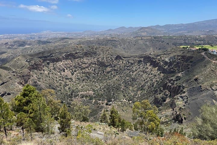 Volcano Heart Self-Guided Tour — Roque Nublo, Bandama & Pico de las Nieves photo 2