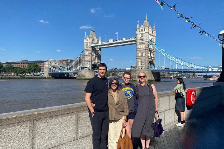 Half-Day Private London Highlights Tour: Westminster to Tower Bridge