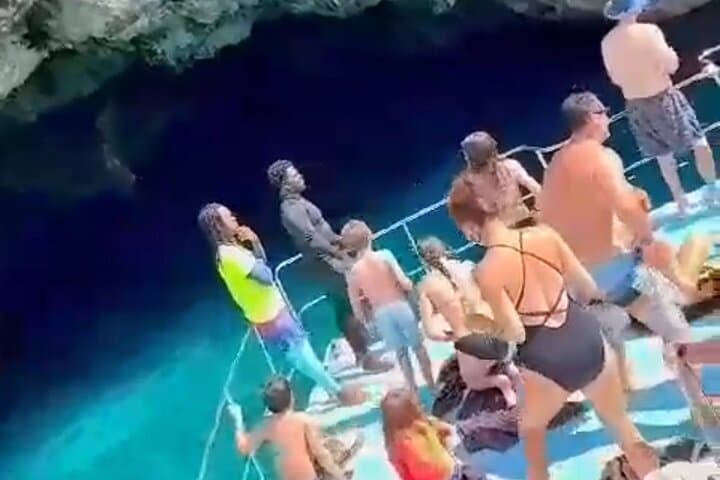 Reggae Catamaran Negril Jamaica: Sail and Snorkel Day Cruise photo 3
