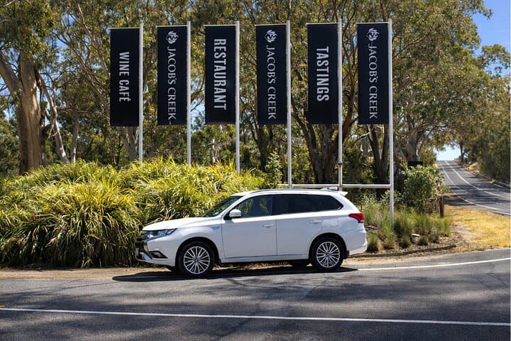 Tailored Private Wine Tasting in Adelaide: Barossa & McLaren Vale by Chauffeured Tour