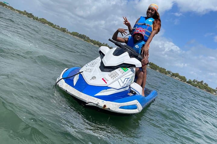 Miami Bay Jet Ski Adventure: 1-Hour Ride to Pace Picnic Island photo 5