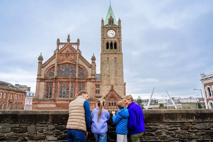From Greencastle Harbour to Derry: Full-Day Guided Tour for Cruise Ship Visitors photo 4