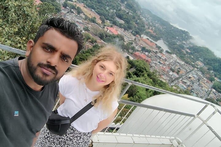 Sri Lanka 8-Day Private Tour: Cultural Sites, Hill Country & Coastal Wildlife