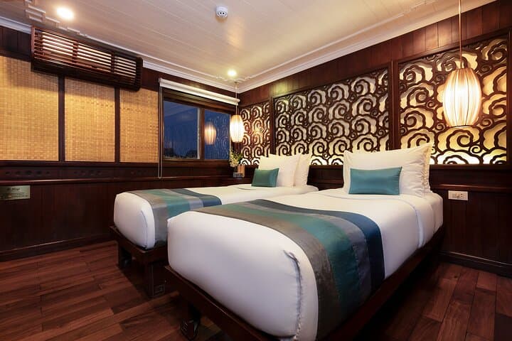 Overnight Ha Long Bay Mila Cruise: 2-Day All-Inclusive Adventure from Hanoi photo 4