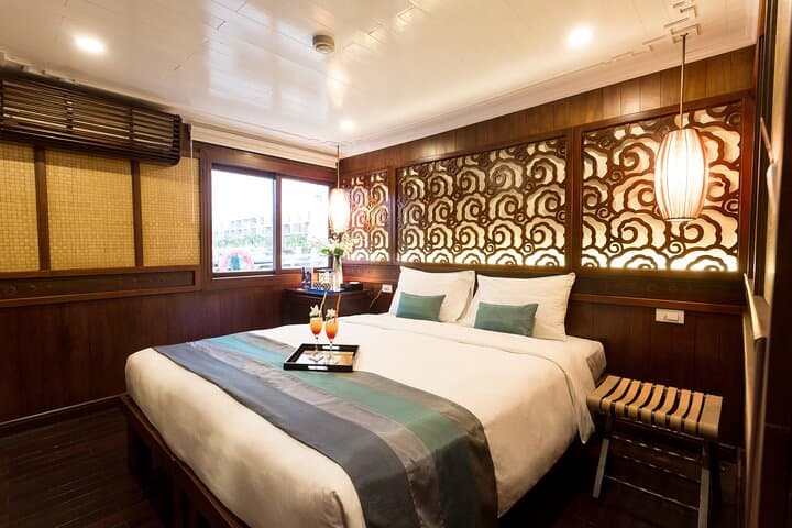 Overnight Ha Long Bay Mila Cruise: 2-Day All-Inclusive Adventure from Hanoi photo 2