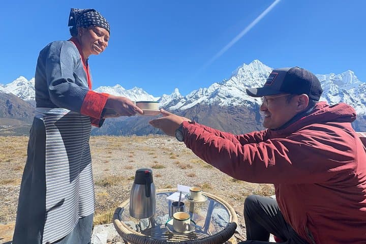 Kongde Ri Luxury Trek and Everest Heli: 10-Day Kongde to EBC Experience photo 4