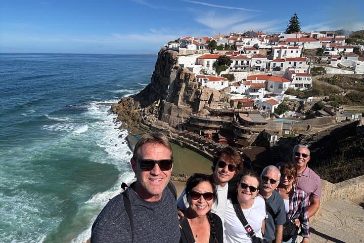 Sintra in a Classic 4x4: Palaces, Peaks and Atlantic Cliffs photo 4