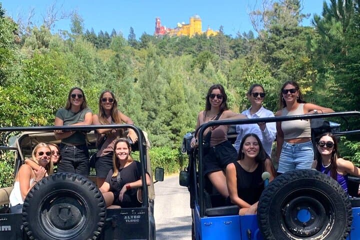 Sintra in a Classic 4x4: Palaces, Peaks and Atlantic Cliffs