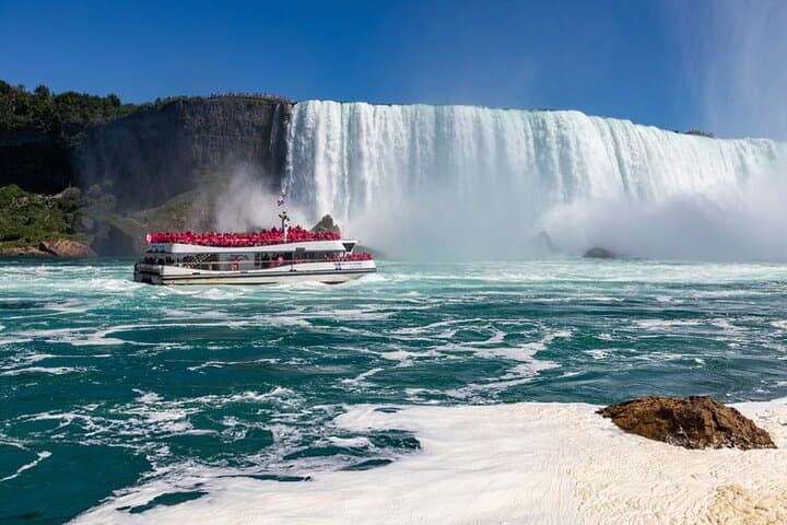 Brampton to Niagara Falls Evening Tour: Boat Cruise, Wine & Nightfall Views photo 2