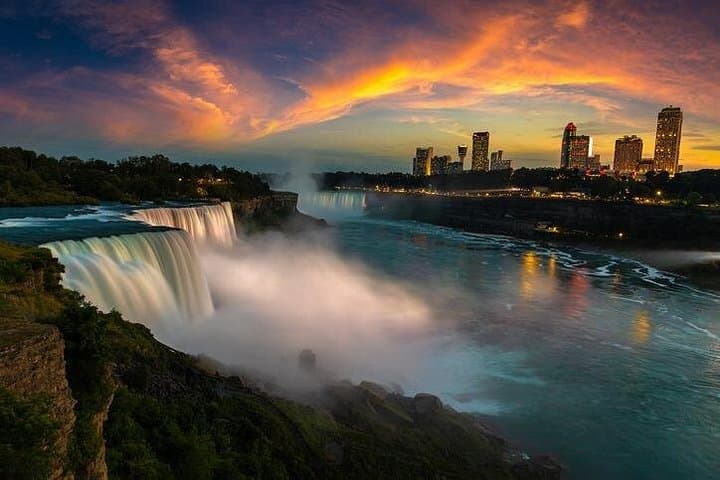 Brampton to Niagara Falls Evening Tour: Boat Cruise, Wine & Nightfall Views