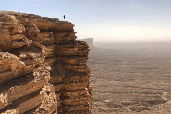 Edge of the World & Bat Cave: Guided 4x4 Sunset Tour from Riyadh photo 3