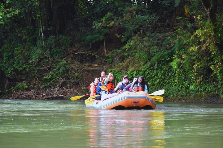 Peñas Blancas Wildlife Safari by Raft from La Fortuna photo 2