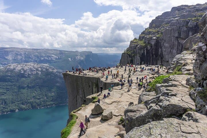 Preikestolen Hidden Trail and Canoe: Paddle and Hike to Norway’s Pulpit Rock photo 5