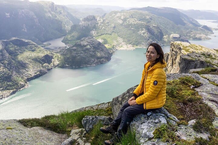 Preikestolen Hidden Trail and Canoe: Paddle and Hike to Norway’s Pulpit Rock photo 6