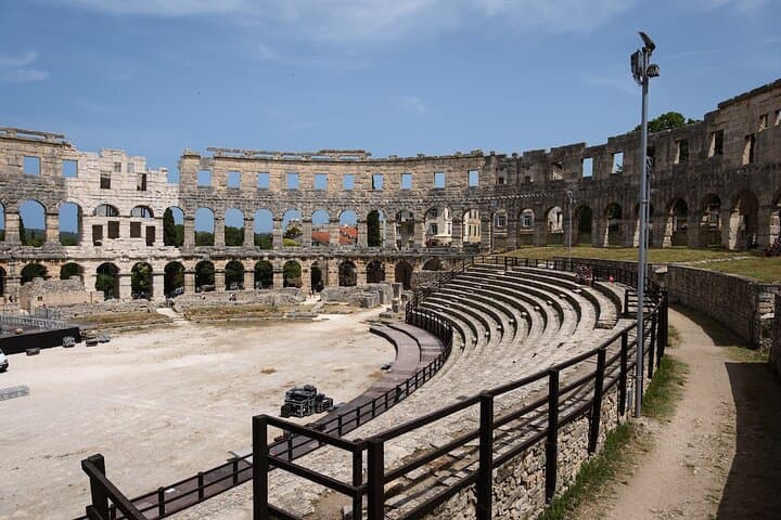 Private Guided Tour of Pula Arena: Inside the Roman Amphitheater photo 2