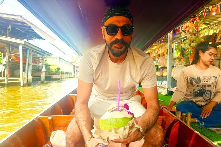 Maeklong Railway & Damnoen Saduak Private Tour: Bangkok’s Markets by Rail and Boat photo 2