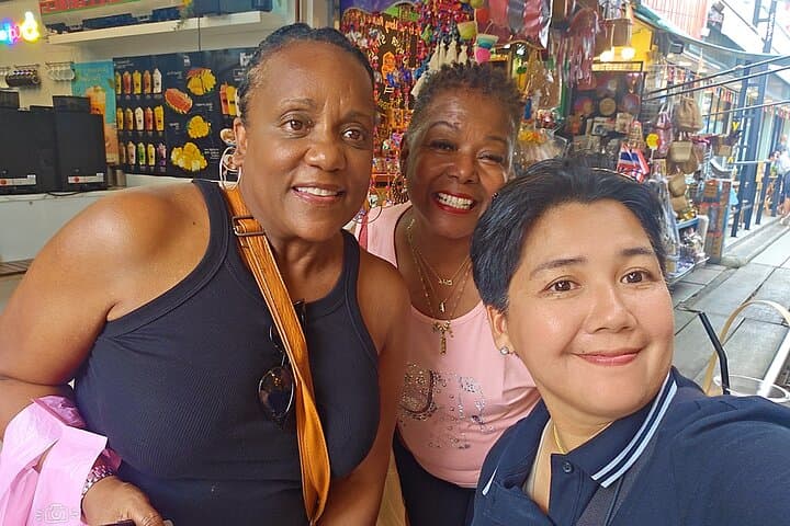 Maeklong Railway & Damnoen Saduak Private Tour: Bangkok’s Markets by Rail and Boat photo 5