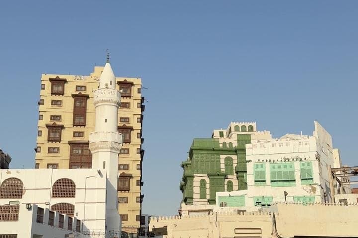 Historic and Modern Jeddah Guided Tour — Al-Balad & Jeddah Corniche photo 2