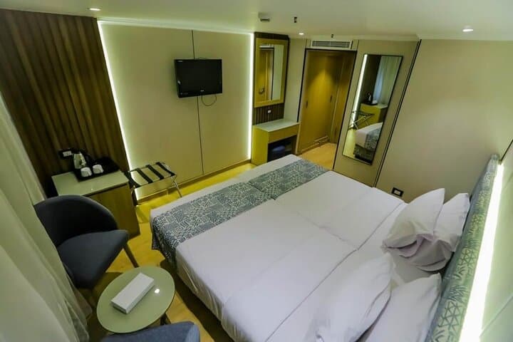 Aswan to Luxor: 4-Day Nile Cruise with Abu Simbel & Luxor Balloon photo 2