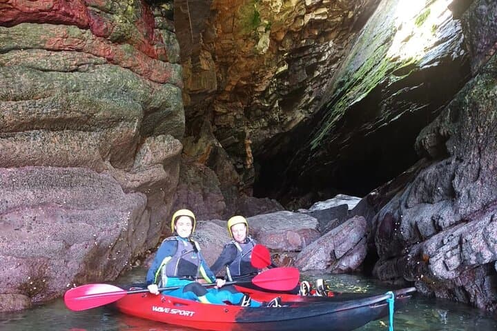 Portsalon Caves Tour: Guided Coastal Kayak and Sea Cave Exploration