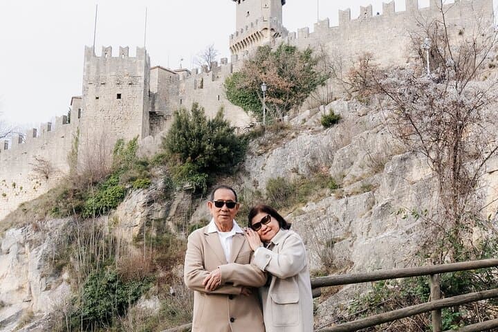 Private Vacation Photoshoot in San Marino — Capture Timeless Views and Local Charm